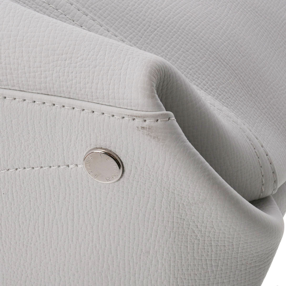 ルイヴィトンNIGOコラボ トロリートート ホワイト ユニセックス レザー