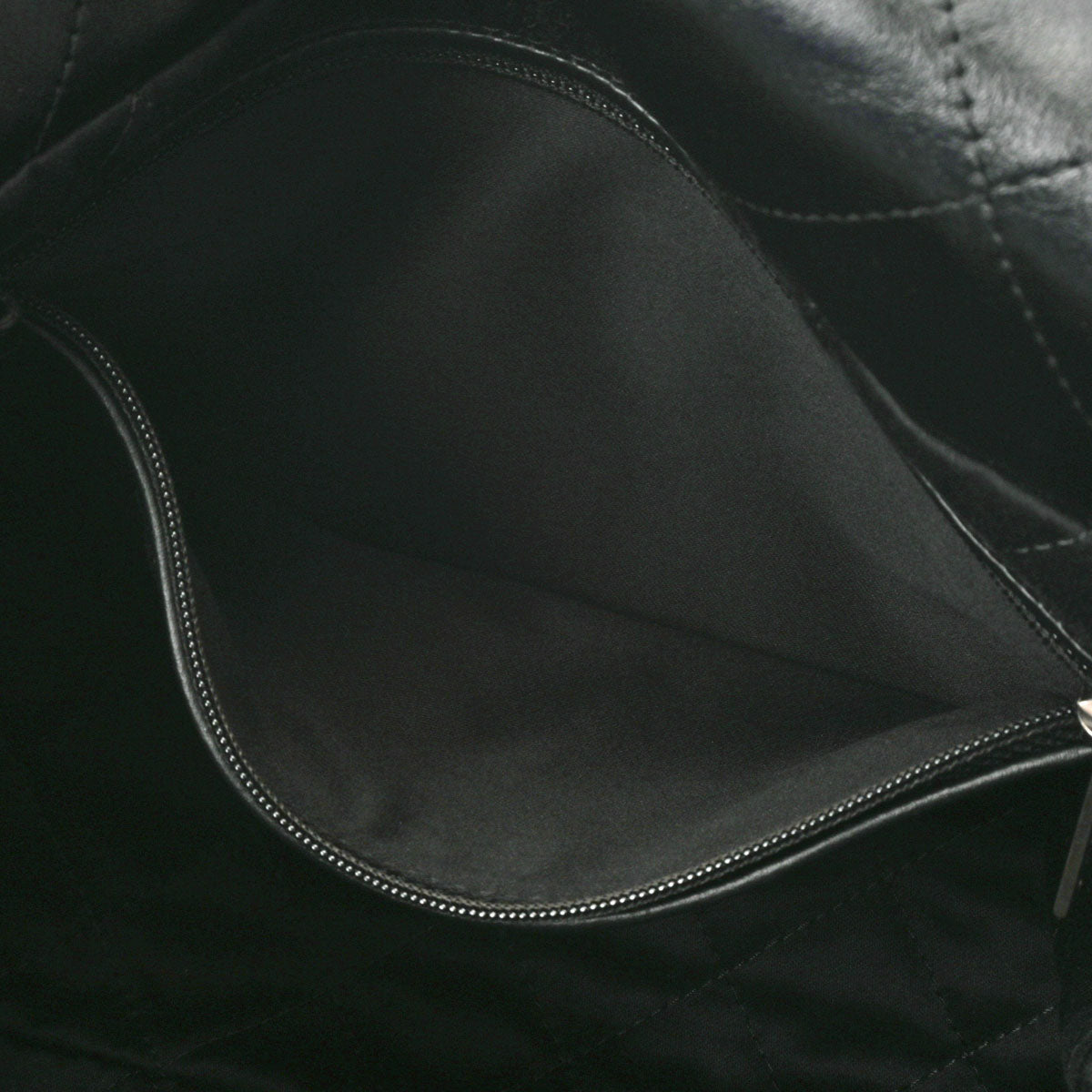 早い者勝ち❗️CHANEL ブラック ショルダーバッグ シャネル/ショルダーバッグ/CHANEL 22 ミニ ハンドバッグ/黒