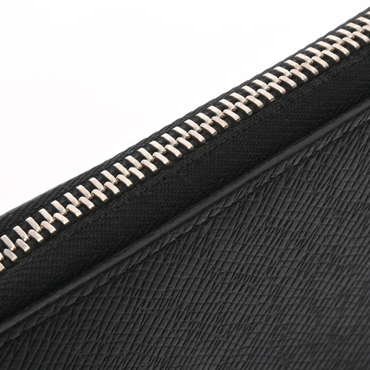 【極美品】ルイヴィトン タイガ 新型 ジッピーオーガナイザー ブラック メンズ 極美品】ルイヴィトン長財布タイガジッピーオーガナイザー