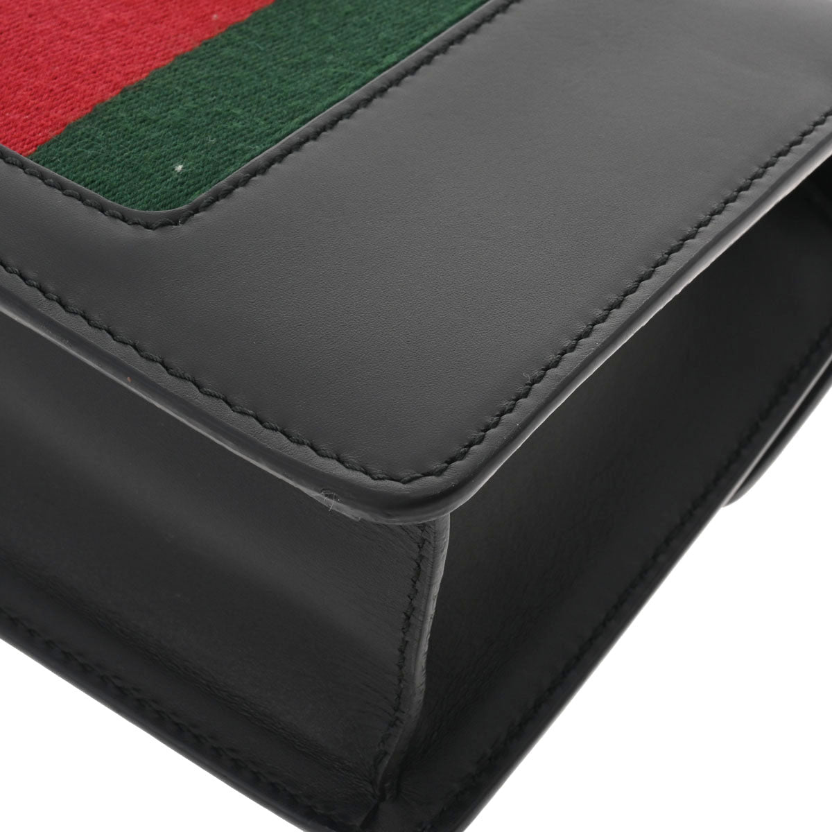 グッチシルヴィ ミニ チェーンショルダーバッグ 黒 ゴールド金具