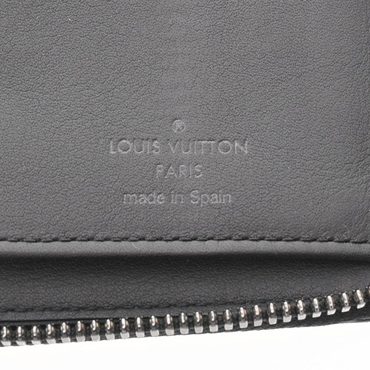 ルイヴィトンジッピーウォレット ヴェルティカル 43006 黒 メンズ トリヨンレザー 長財布 M69047 LOUIS VUITTON 中古 –  銀蔵オンライン