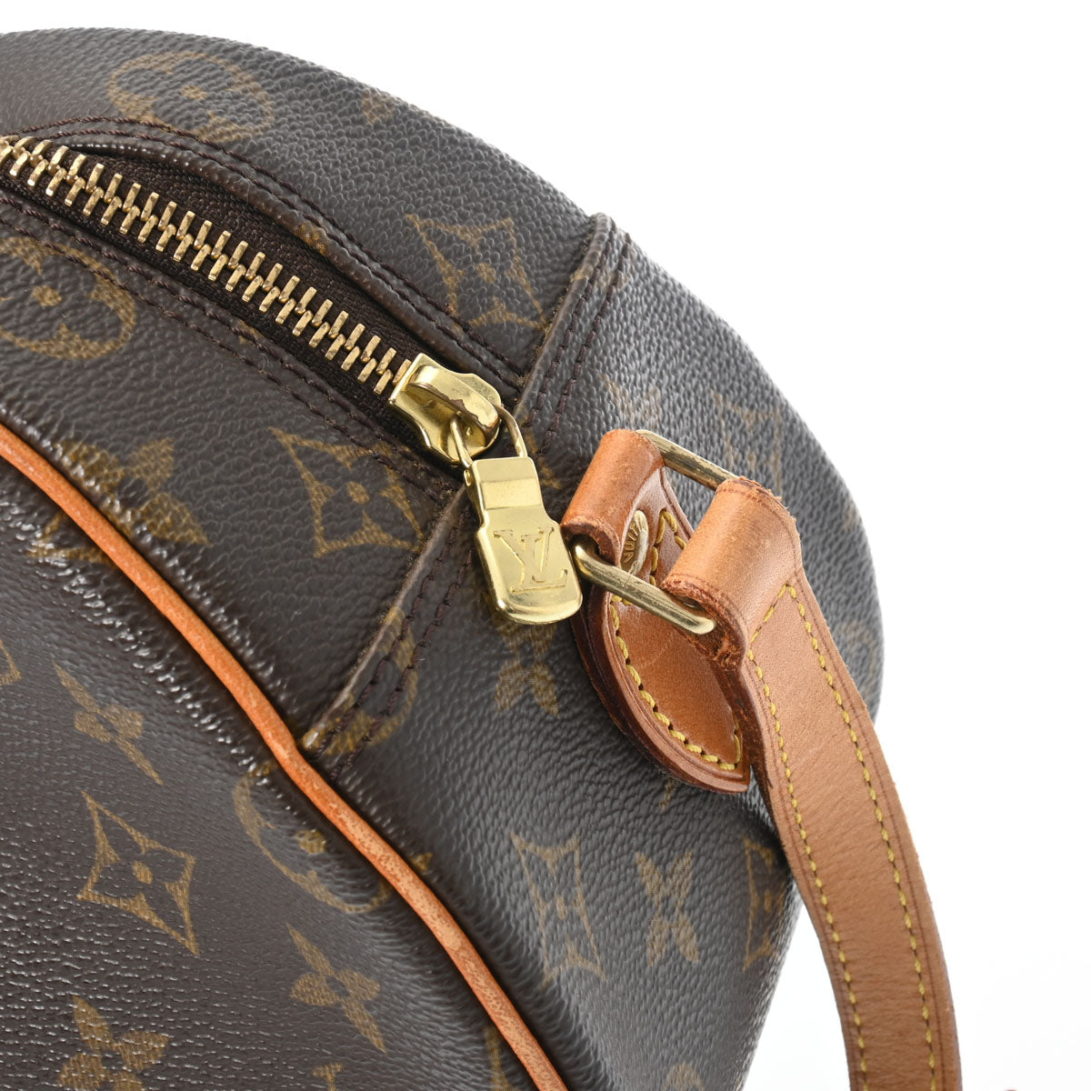 ルイヴィトンブロワ 14145 ブラウン レディース モノグラムキャンバス ショルダーバッグ M51221 LOUIS VUITTON 中古 –  銀蔵オンライン