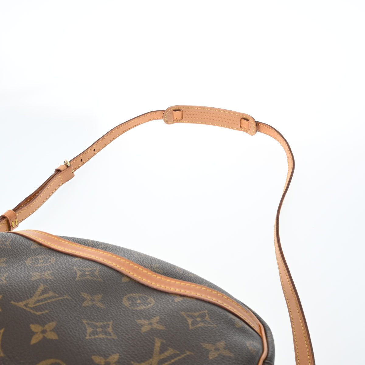 ルイヴィトンブロワ 14145 ブラウン レディース モノグラムキャンバス ショルダーバッグ M51221 LOUIS VUITTON 中古 –  銀蔵オンライン