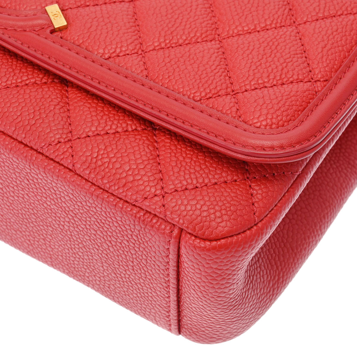 シャネルCCフィリグリー チェーンショルダー レッド ゴールド金具