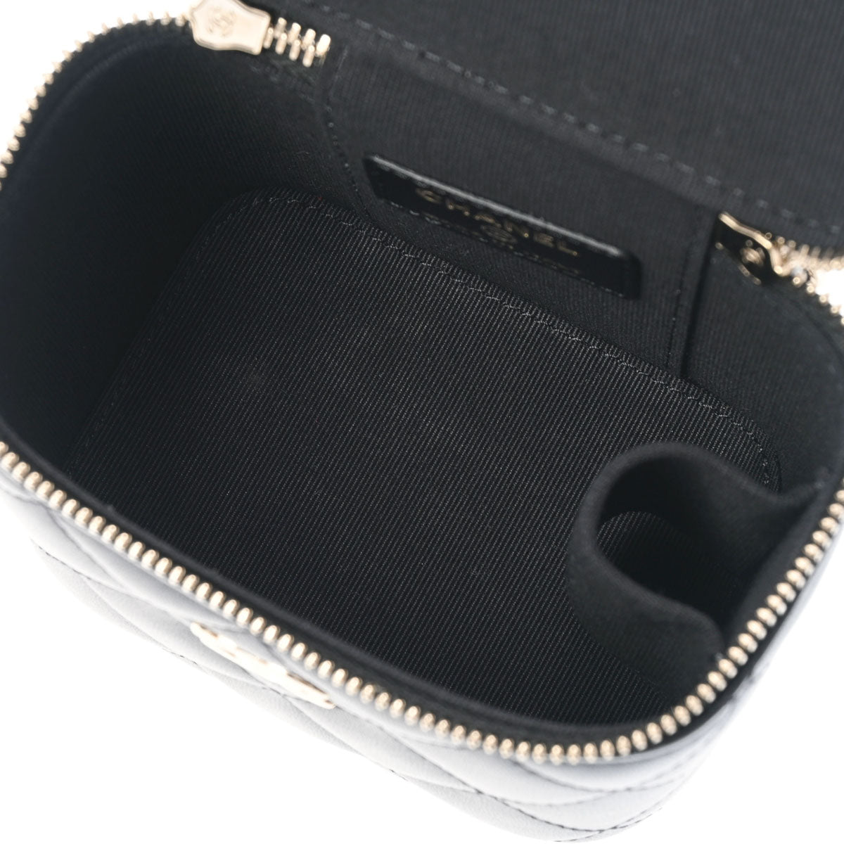 CHANEL シャネル シャネル22 ミニハンドバッグ AS3980 ブラック