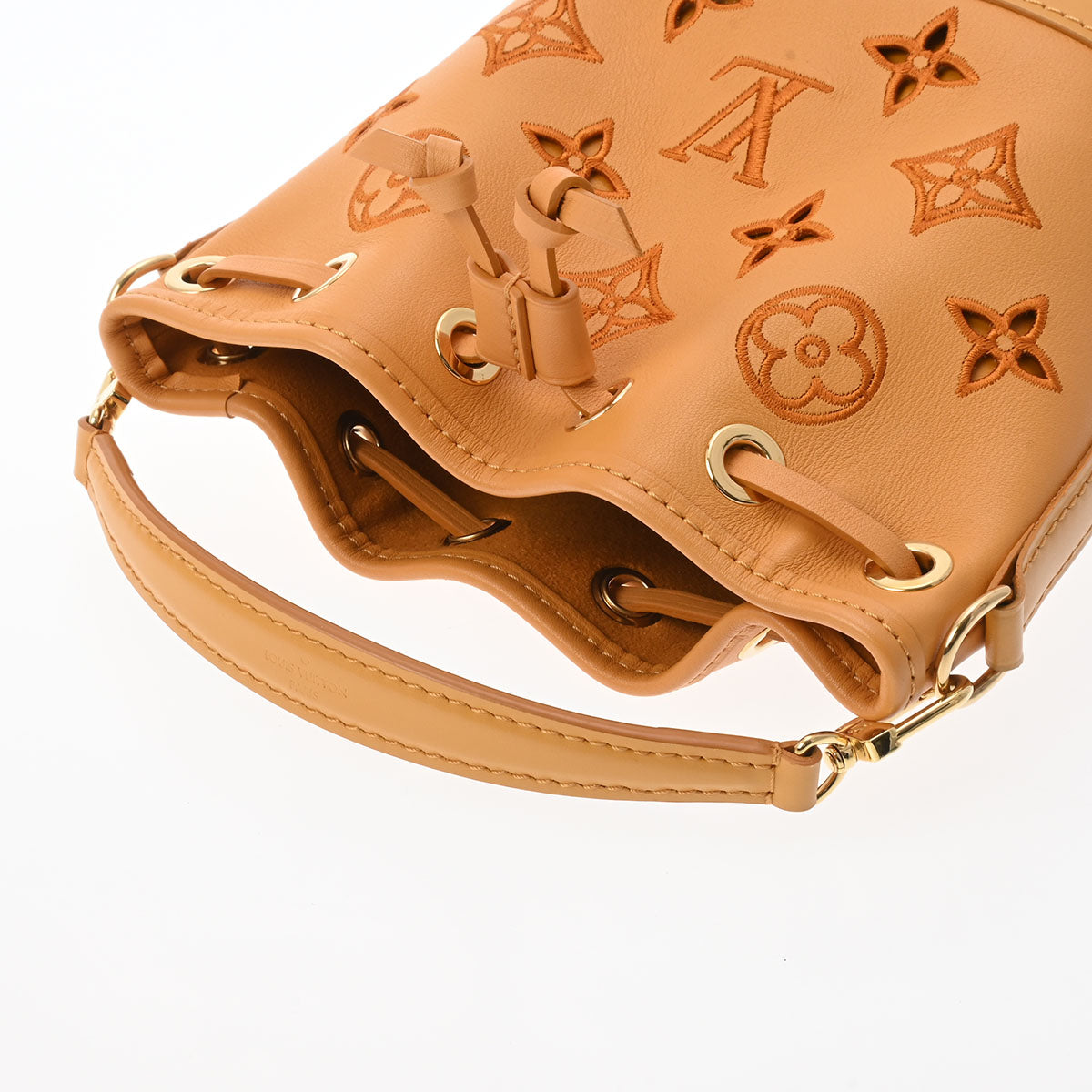 ルイヴィトンLVブロデリーアングレーズ ナノノエ 2WAY サフラン レディース ショルダーバッグ M82469 LOUIS VUITTON 中古 –  銀蔵オンライン