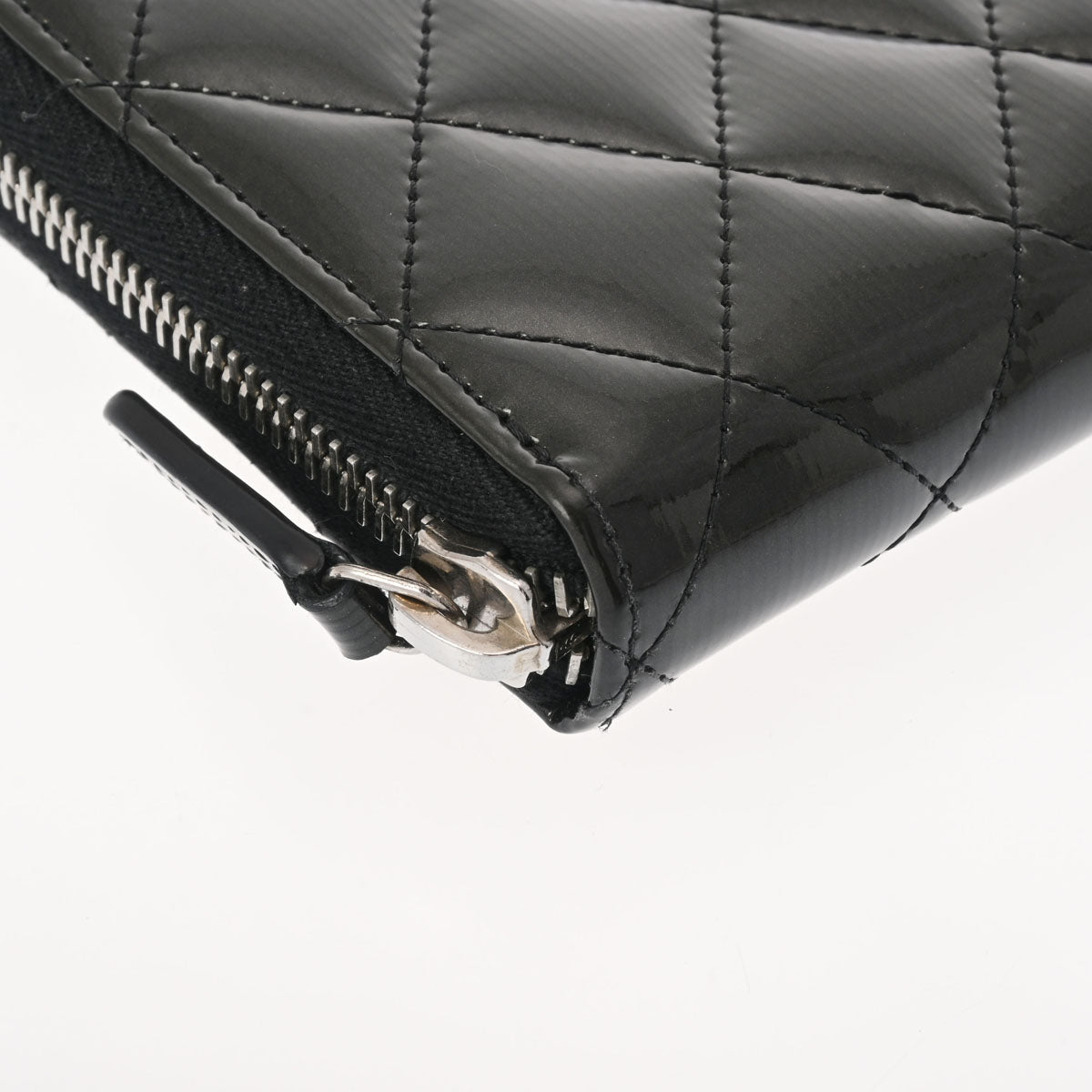 特価【CHANEL】メタリックレザー/ラウンドファスナー/ギャラティンカード/ シャネルラウンドファスナー 42976 ダークグレー シルバー金具