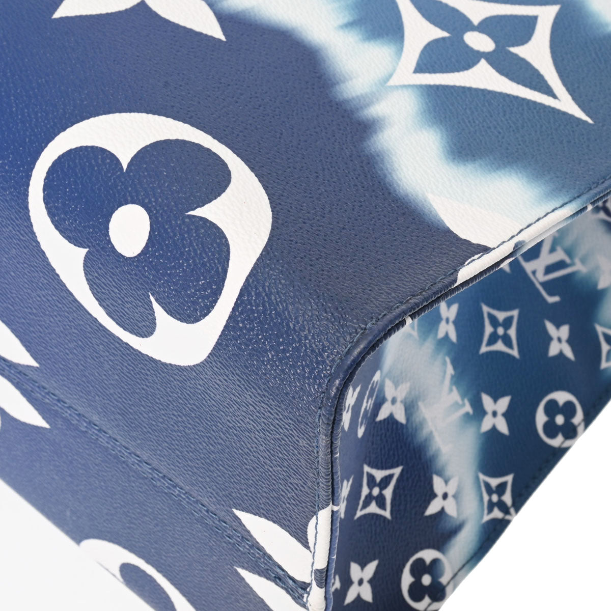 ルイヴィトンLVエスカル オンザゴーGM 青 レディース モノグラム  