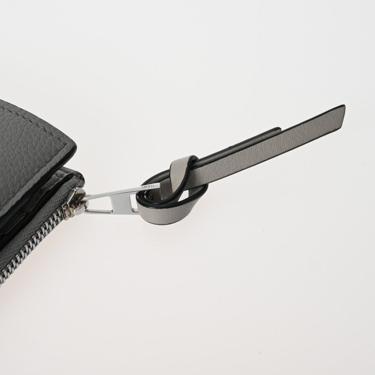 ロエベスリムジップ バイフォールドウォレット グレー/グリーン