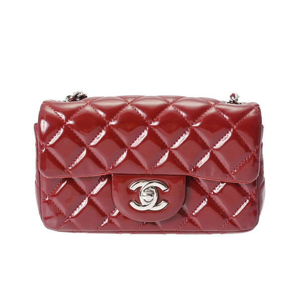 ♡希少♡新品♡CHANELワインレッドエナメルチェーンショルダーバッグ25 シャネルミニチェーンショルダー 17cm ボルドー シルバー金具