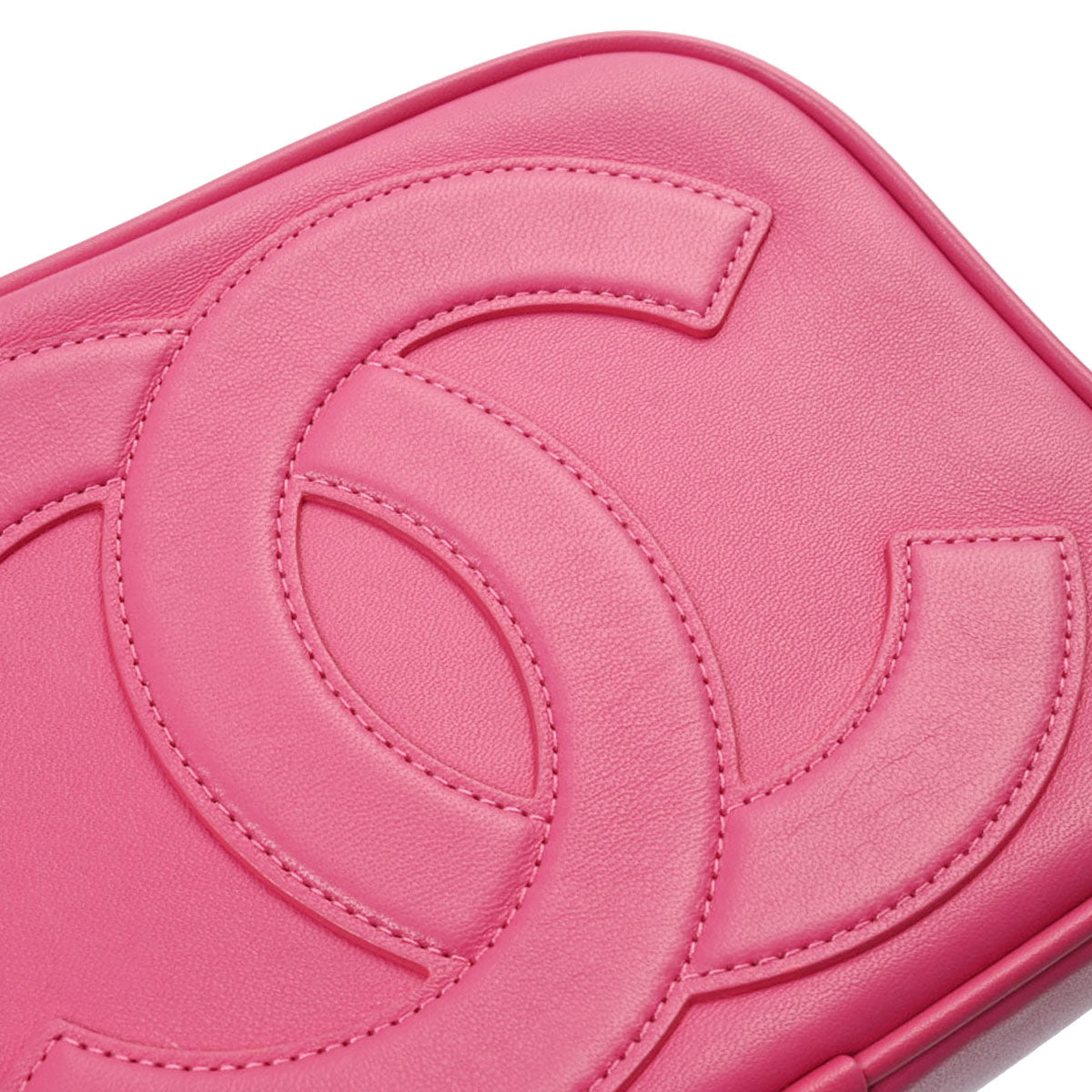 CHANEL ショルダーバッグ　マトラッセ　カメラバッグ　ピンク シャネルカメラバッグ ココマーク Sマーク 42976 ピンク シャンパン