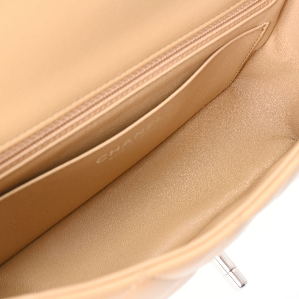 シャネルミニマトラッセ チェーンショルダー 20cm ベージュ シルバー