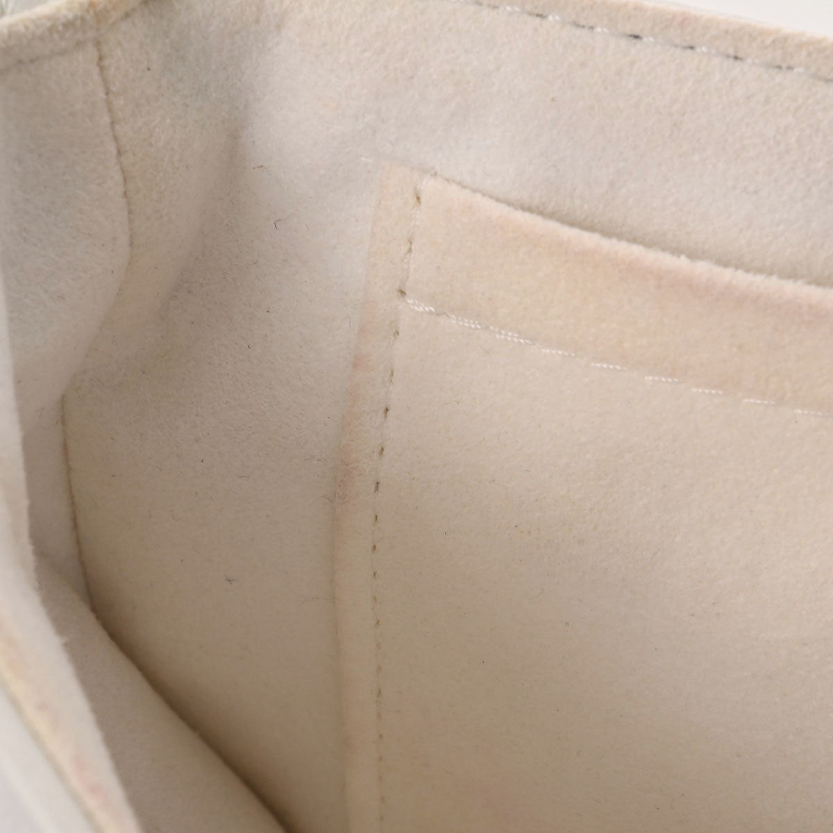 ルイヴィトンニューウェーブ チェーンバッグ MM ホワイト レディース