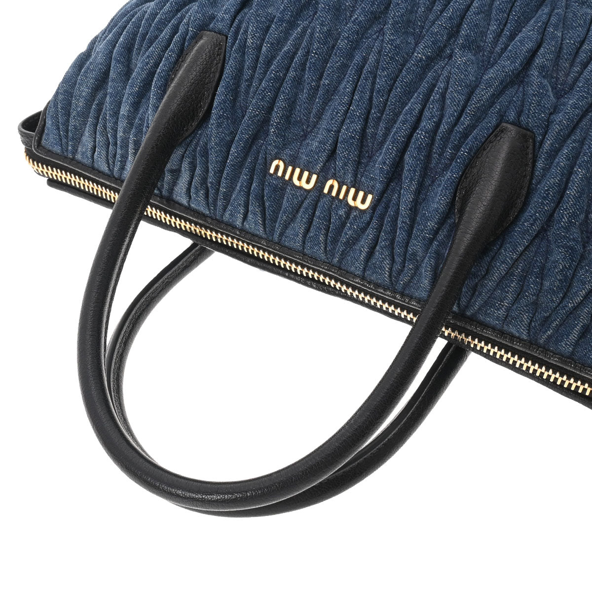 ミュウミュウマテラッセ ショルダーバッグ 2way 青 ゴールド金具 レディース デニム ショルダーバッグ MIUMIU 中古 – 銀蔵オンライン