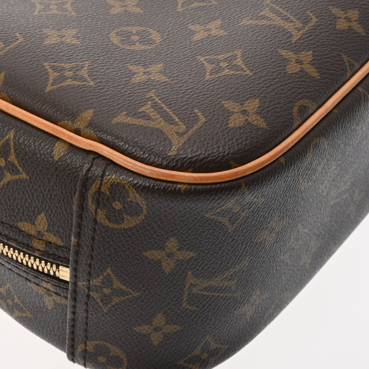 ルイヴィトントゥルーヴィル 14145 ブラウン ユニセックス モノグラムキャンバス ハンドバッグ M42228 LOUIS VUITTON 中古 –  銀蔵オンライン