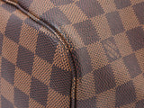 Louis Vuitton, Damie, Neverful MM, brown M41358, and brown M41358. Rank, LOUIS, VUIS VUITTON, used in silver.
