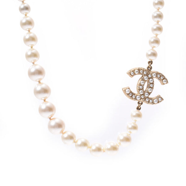 香奈儿香奈儿珍珠项链共同标记14年模型黄金硬件女士假珍珠项链使用