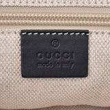 GUCCI GuccCI, Black Men' s GG Canvas GG Canvas messenger bags 353401 used in the middle of the bag.