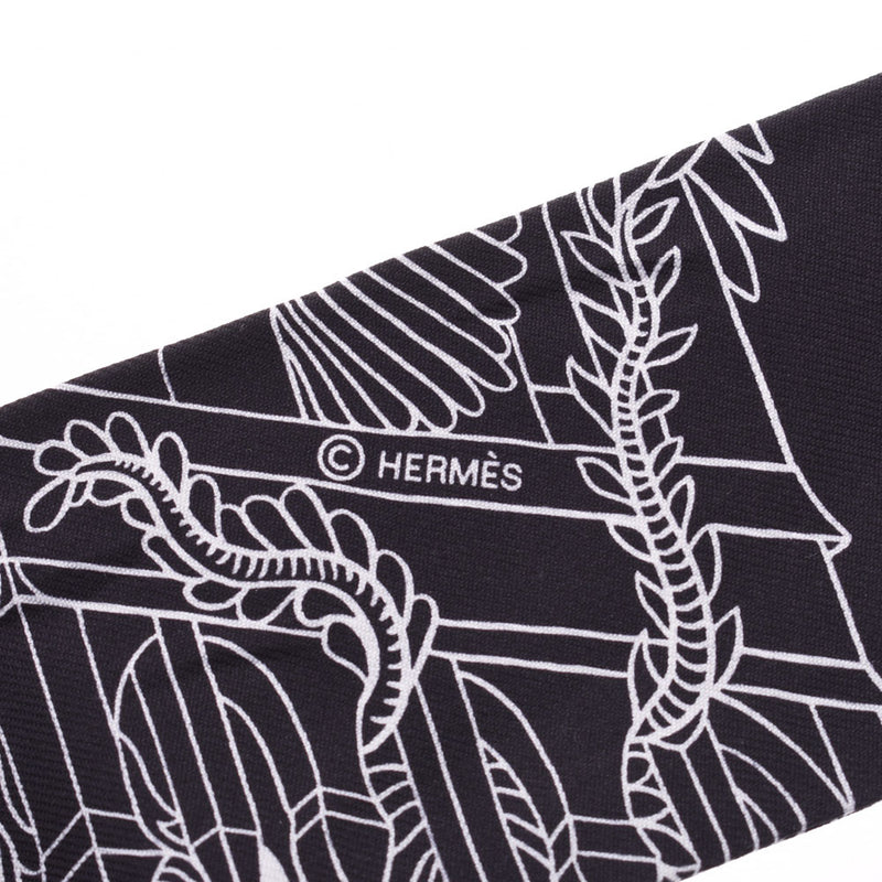 HERMES Hermes Twiri, Animal, Black/Black/White Ladies, Silk scarf, AB, rank used silver.