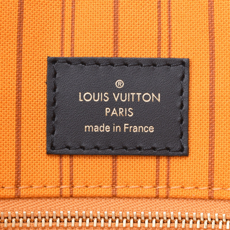 LOUIS VUITTON Louis Vuitton Monogram Jungle On The Go GM 2WAY Tote Bag M44674 Unisex Handbag New Ginzo