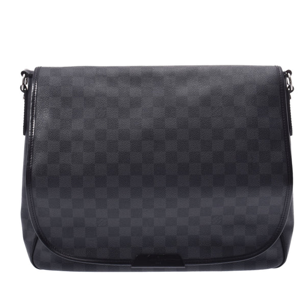 LOUIS VUITTON ルイヴィトンダミエグラフィットダニエル MM black / gray N58029 men shoulder bag B rank used silver storehouse