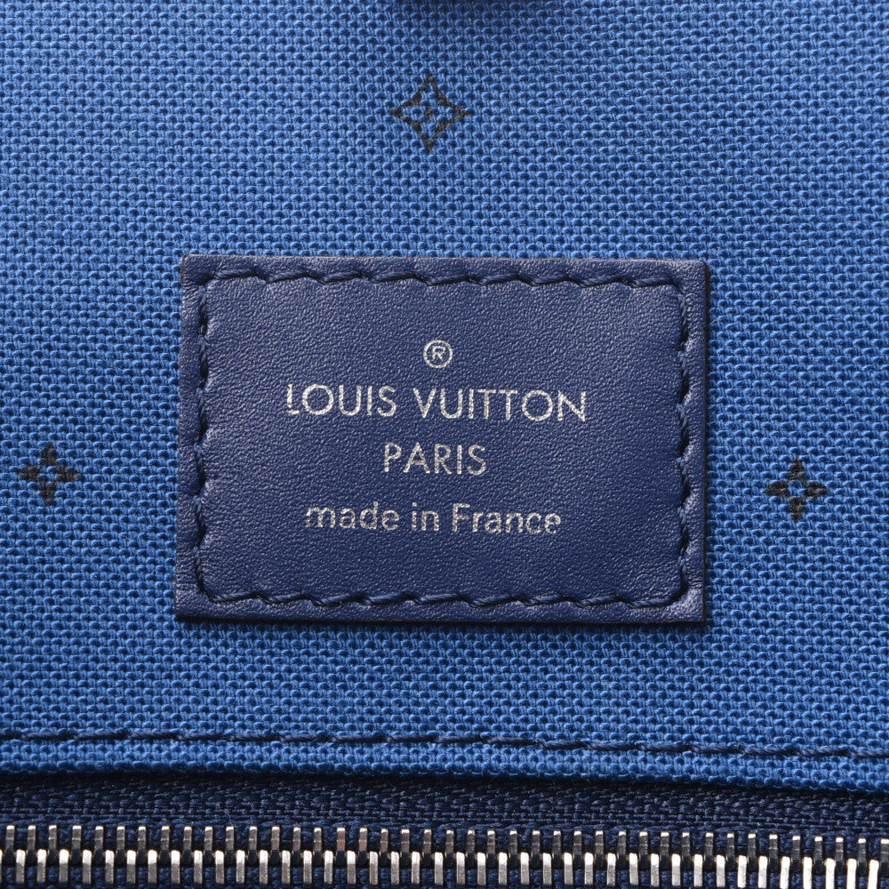 ルイヴィトンLVエスカル オンザゴーGM 青 ユニセックス モノグラムキャンバス 2WAYバッグ M45120 LOUIS VUITTON 中古 –  銀蔵オンライン