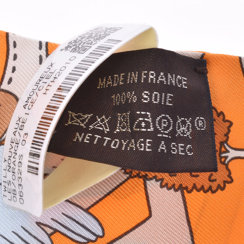 HERMES Hermes Twely Les Nouveaux Amoureux de Paris / Lovers of New Paris Orange Ladies Silk 100% Scarf New Ginzo