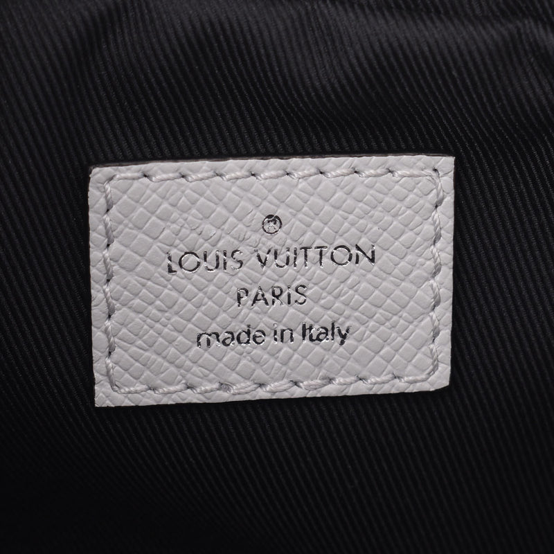 Louis Vuitton Louis Vuitton Tiga Lama Outdoor Messenger PM Antactica M30243 Men's Leather / Monogram Canvas Shoulder Bag A-Rank Used Sinkjo