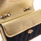 CHANEL シャネル マトラッセ チェーンショルダー 二重蓋 黒/ゴールド ゴールド金具 レディース ラムスキン ショルダーバッグ Bランク 中古 銀蔵