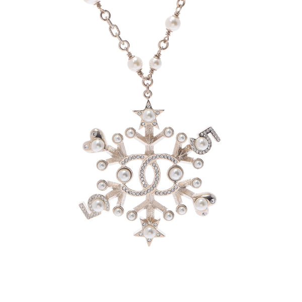 香奈儿香奈儿（Chanel Chanel Chanel）雪晶图案可可标记19年白/金支架女士假珍珠水钻项链