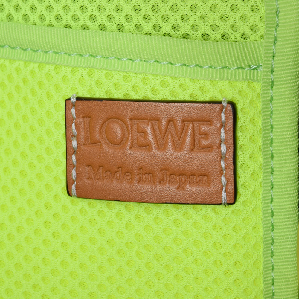 LOEWE 薄緑色レザーカードケース 未使用 ロエベELN グレー LOEWE 薄緑色レザーカードケース 未使用 ロエベELN グレー
