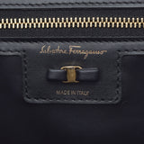 SALVATORE FERRAGAMO フェラガモ ヴァラ チェーン 黒 ゴールド金具 レディース レザー ショルダーバッグ Aランク 中古 銀蔵