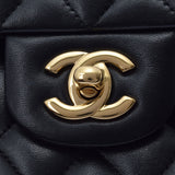 CHANEL シャネル マトラッセ チェーンショルダー Wフラップ 黒 ゴールド金具 レディース ラムスキン ショルダーバッグ 新同 中古 銀蔵