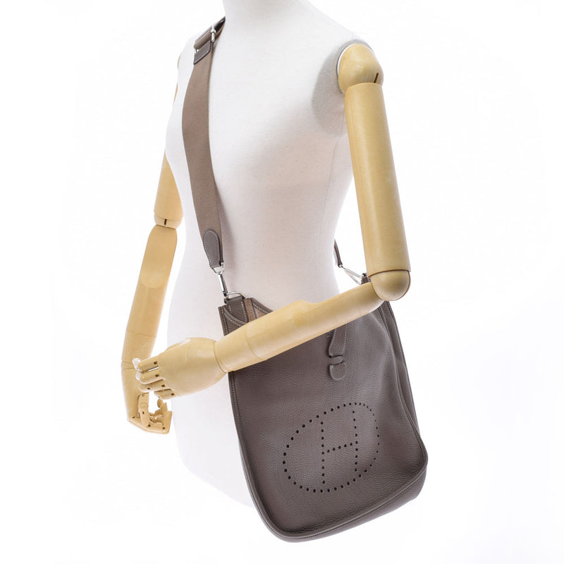 HERMES エルメス エヴリン3 GM エトゥープ シルバー金具 X刻印(2016年頃) ユニセックス トリヨンクレマンス ショルダーバッグ ABランク 中古 銀蔵