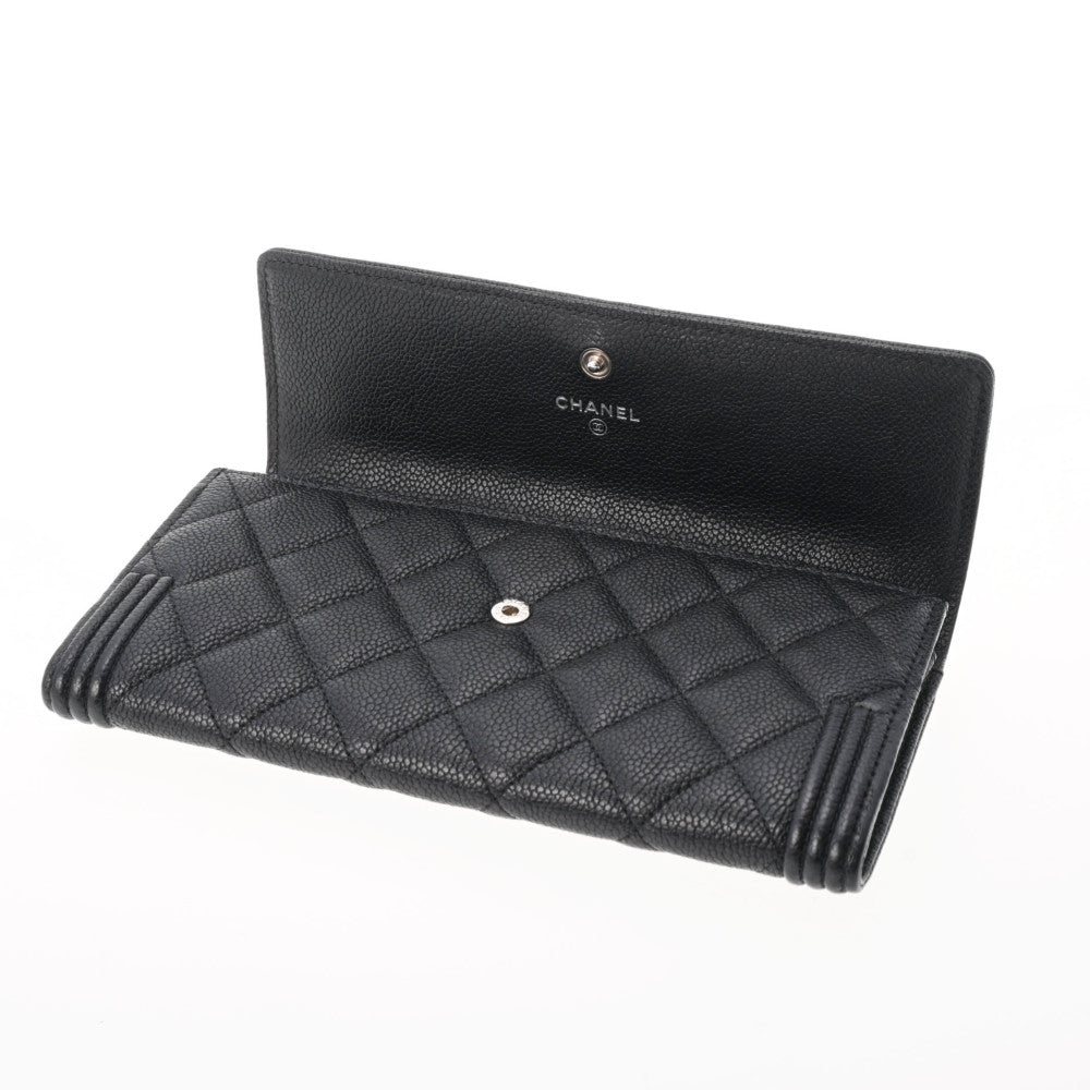 シャネルボーイシャネル ロングフラップウォレット 黒 シルバー金具