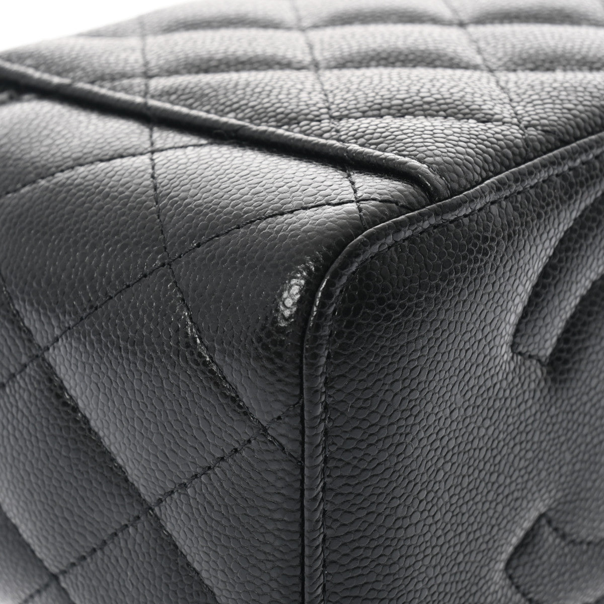 シャネルバニティ チェーンショルダー 黒 ゴールド金具 レディース