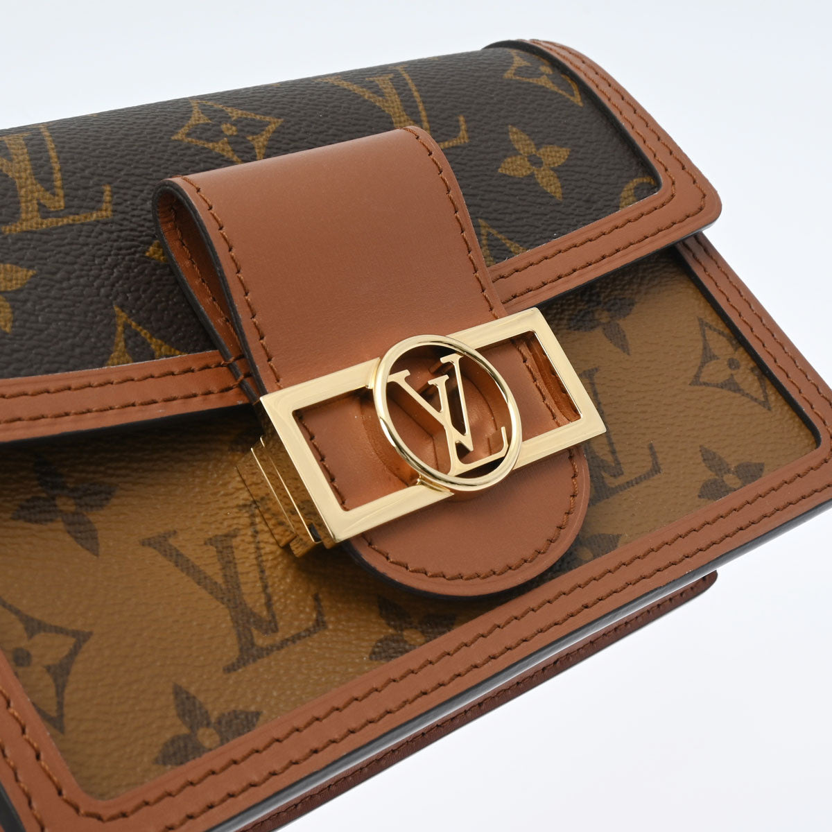 ルイヴィトンリバース ポルトフォイユ ドーフィーヌ 14145 ブラウン レディース チェーンウォレット M68746 LOUIS VUITTON  中古 – 銀蔵オンライン