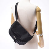 gucci gucci gg尼龙西袋插座黑色449182男女皆宜的皮革尼龙身体包未使用的硅砾