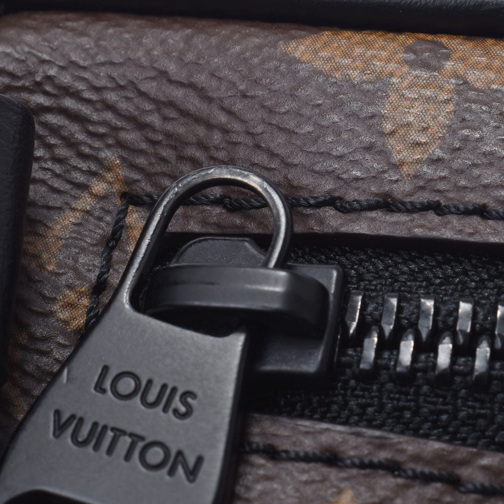 ルイヴィトンマカサー クリストファーウエアラブルウォレット 14145 ブラウン/黒 メンズ ショルダーバッグ M69404 LOUIS VUITTON  中古 – 銀蔵オンライン