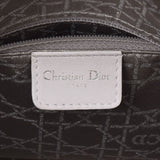 Christian Dior クリスチャンディオールレディディオール スタッズ 
 白 シルバー金具 レディース カーフ 2WAYバッグ
 
 中古