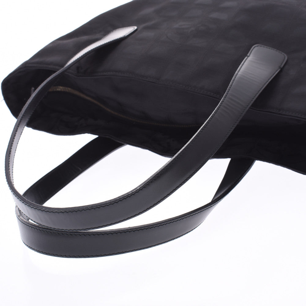 シャネルニュートラベルライン トートGM 黒 レディース ナイロン