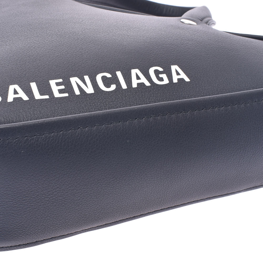 バレンシアガトライアングルダッフル XS 黒 ユニセックス 2WAYバッグ 527272 BALENCIAGA 中古 – 銀蔵オンライン