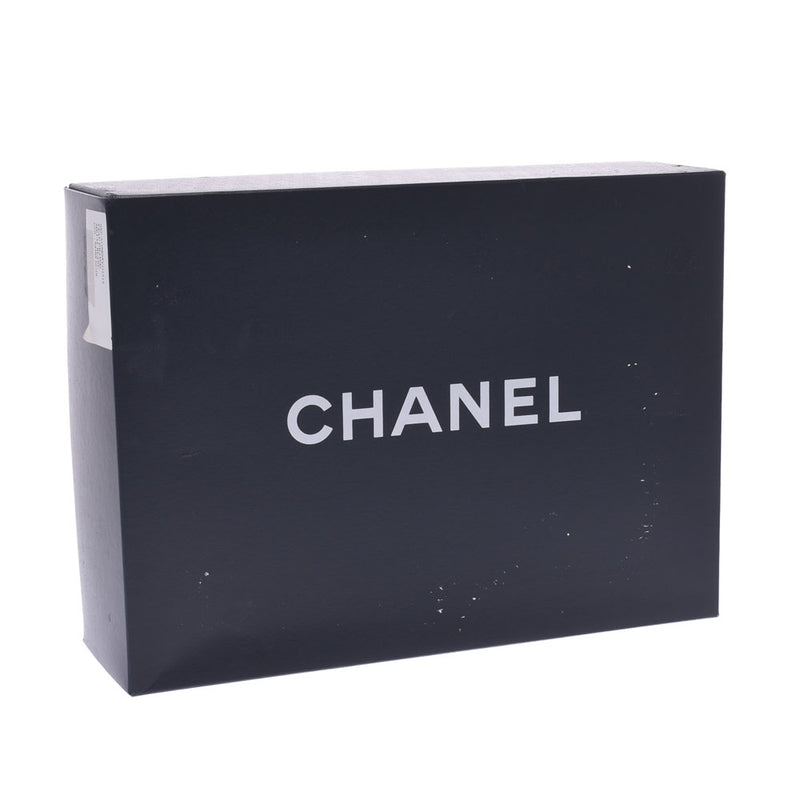 Chanel Chanel Matrasse黑银羊毛女士鱼子酱皮肤半挂载袋A排名使用水池