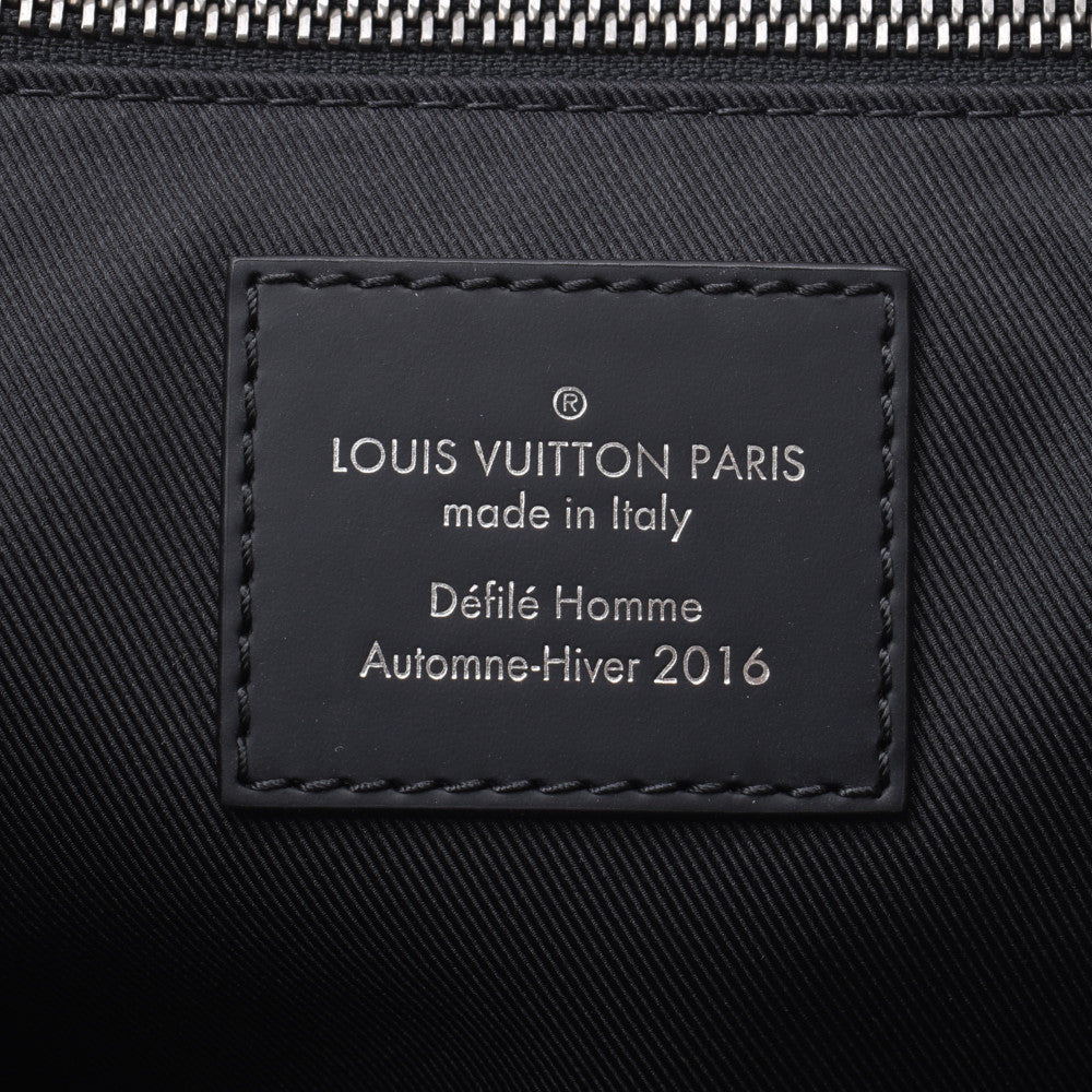 ルイヴィトンエクリプス メッセンジャー ヴォワヤージュPM 14145 黒 メンズ ショルダーバッグ M40511 LOUIS VUITTON 中古  – 銀蔵オンライン