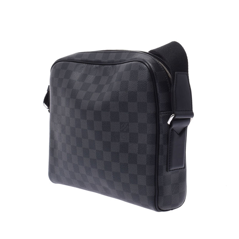 LOUIS VUITTON ルイヴィトン ダミエ グラフィット デイトンPM 黒/グレー N41408 メンズ ダミエグラフィットキャンバス ショルダーバッグ Aランク 中古 銀蔵