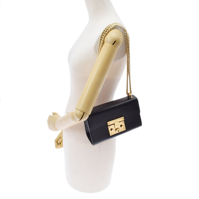 Gucci Gucci连锁肩部出口黑色女士小牛GP支架肩带置于级别的Ginzo