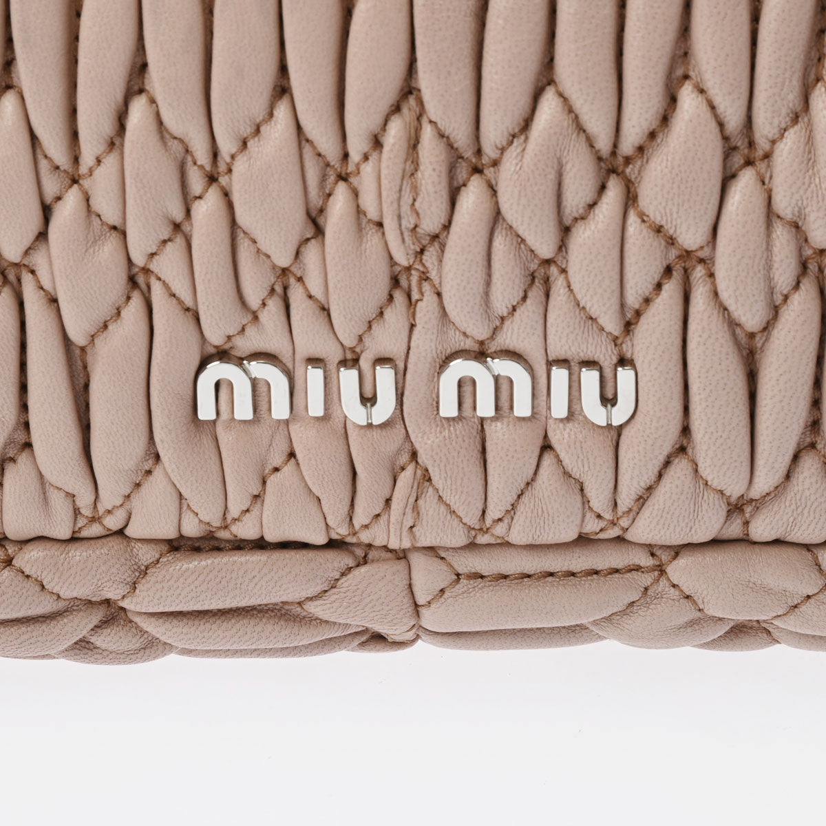 ミュウミュウナッパクリスタル 3WAYバッグ ピンクベージュ シルバー金具 レディース ラムスキン クラッチバッグ MIUMIU 中古 –  銀蔵オンライン