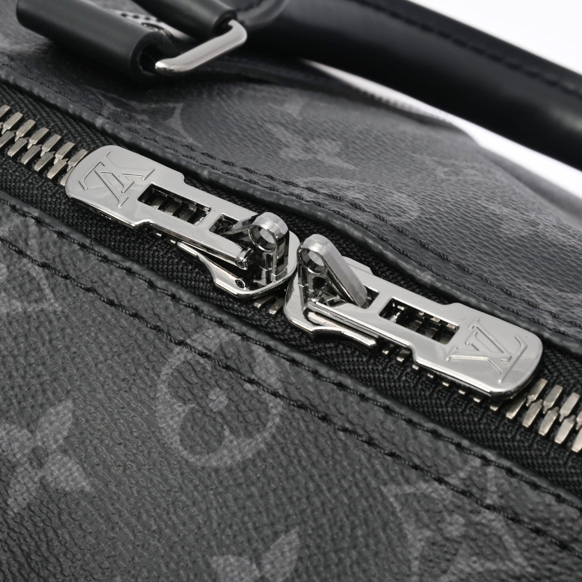 Louis Vuitton エクリプス M40569キーポル バンドリエール45 LOUIS VUITTON】ルイ・ヴィトン キーポル バンドリエール45 M40569