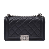 CHANEL シャネル ボーイシャネル チェーンショルダー 黒 アンティーク調シルバー金具 レディース ラムスキン ショルダーバッグ ABランク 中古 銀蔵