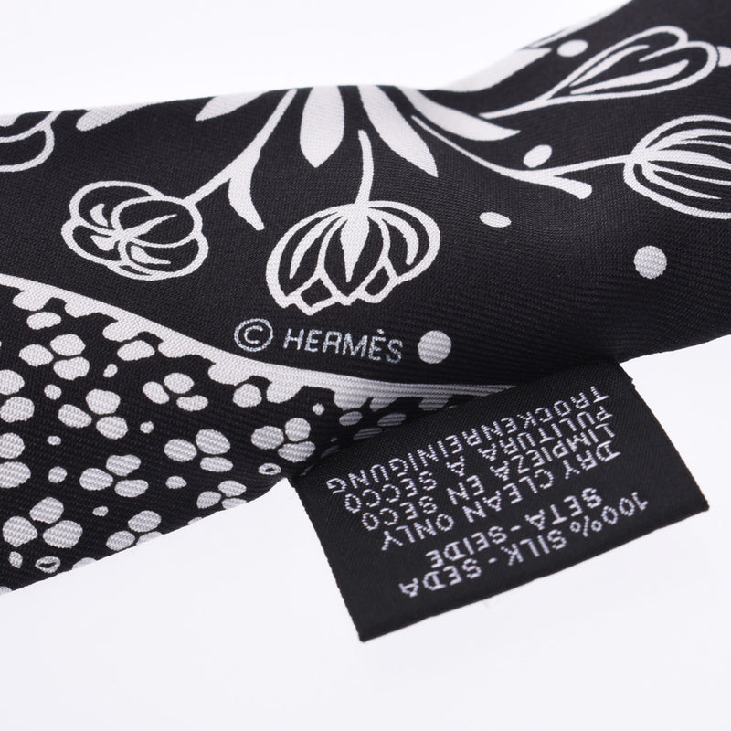 エルメス　HERMES  ツイリー　ブラック　ホワイト　黒　白ファッション小物